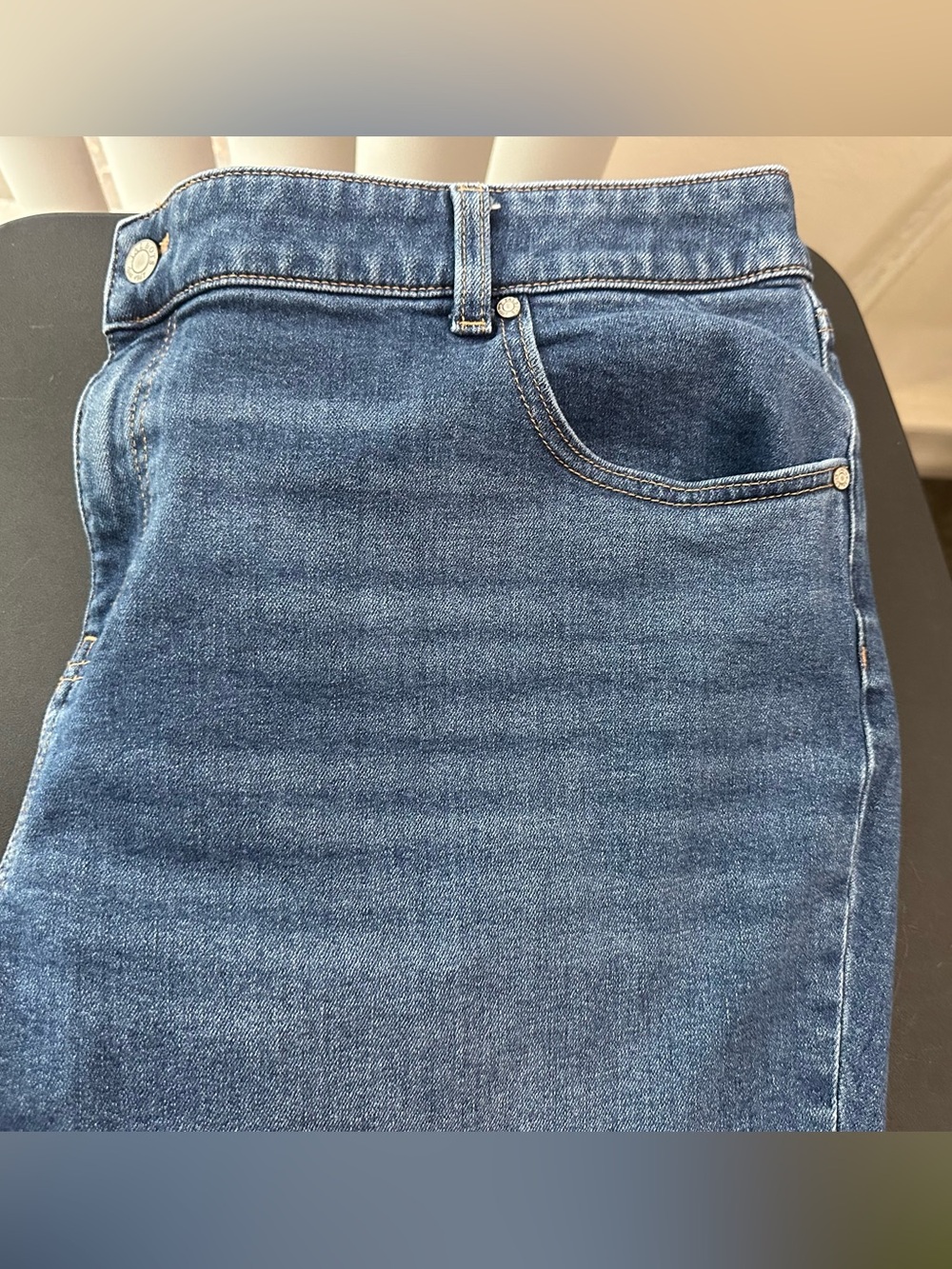 Talbots Women’s Everyday Relaxed Jeans 20W - Picture 2 of 5